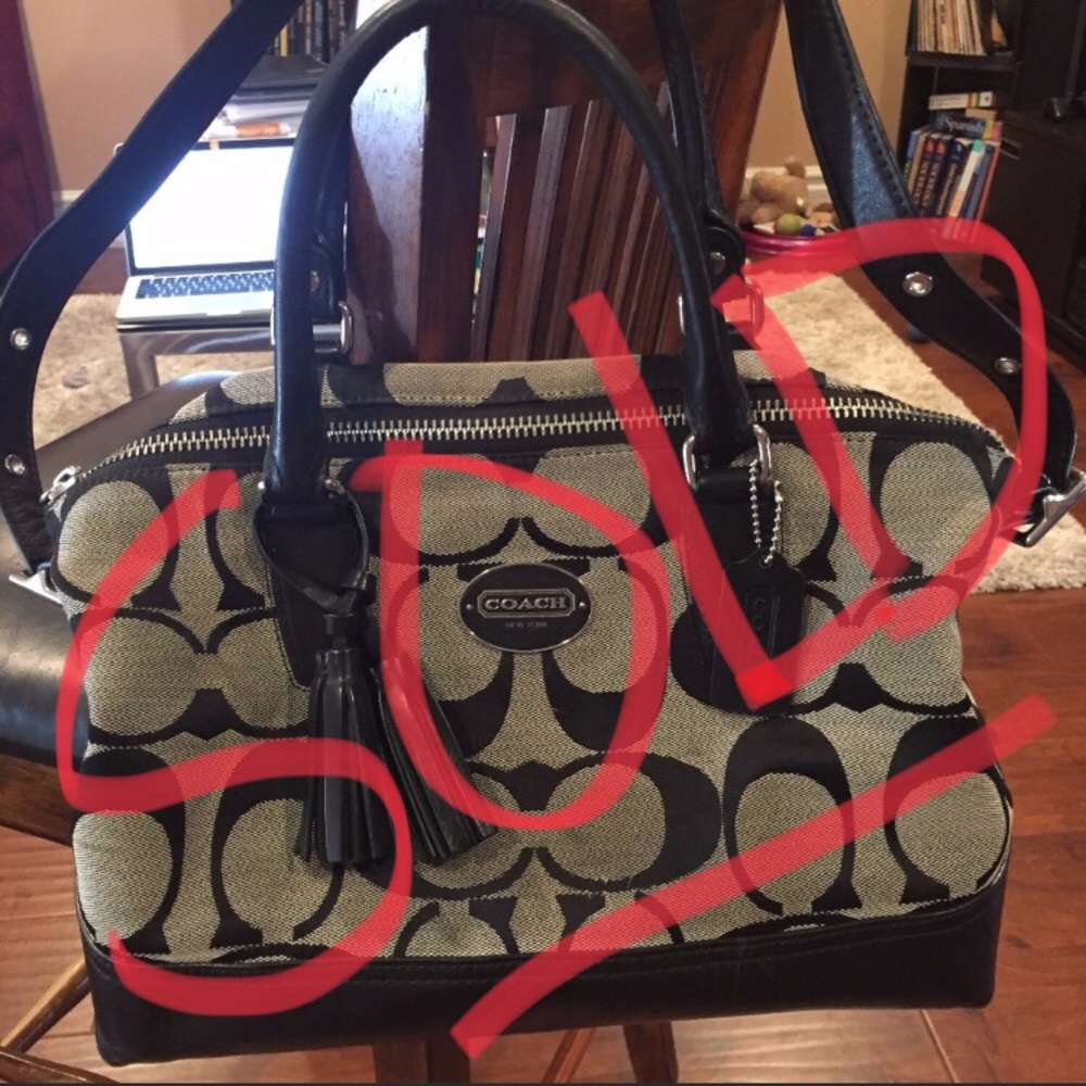 Black cloth shoulder bag Coach